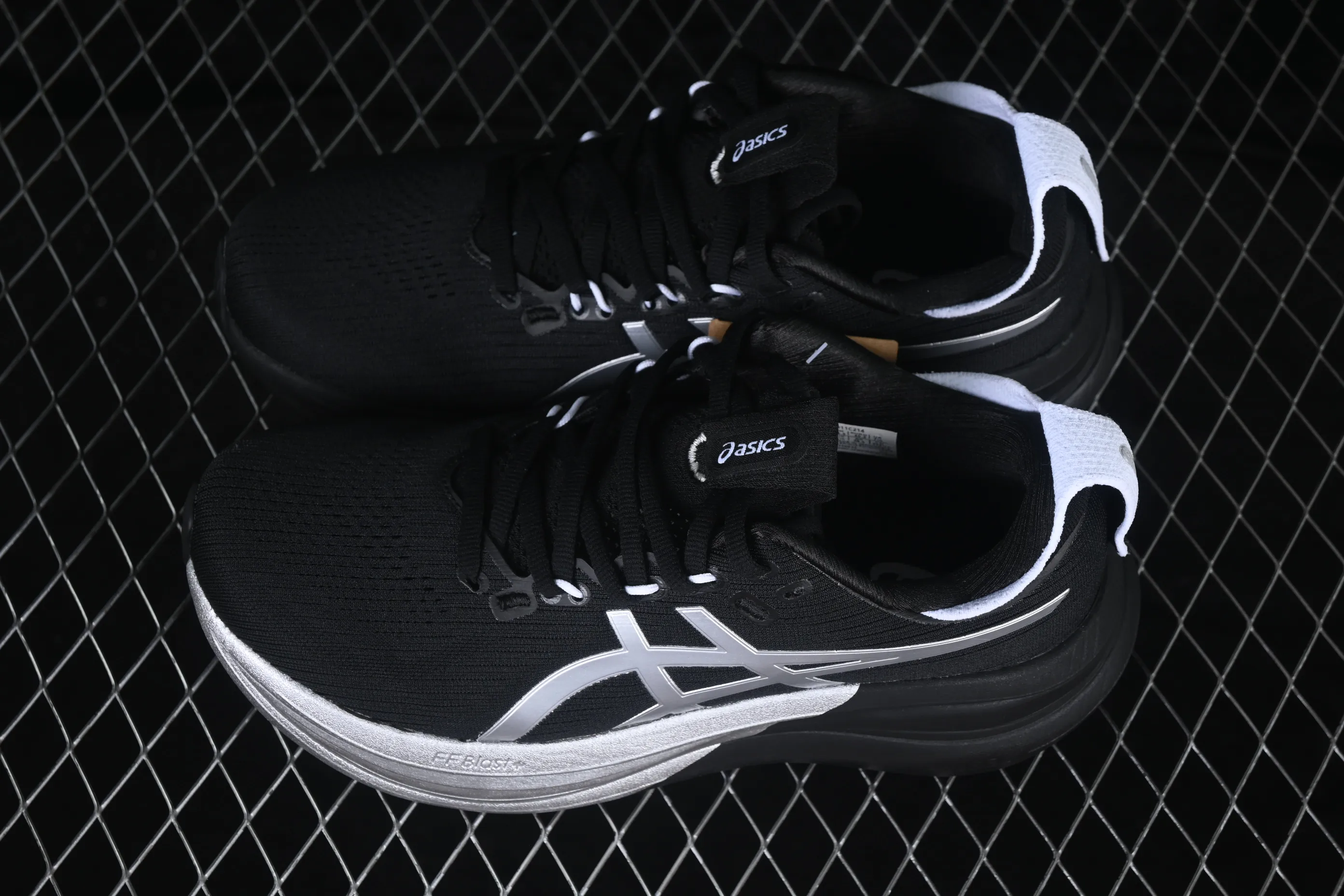 All Categories Asics Asics Series Asics Gel-Nimbus 28 1011C214-001